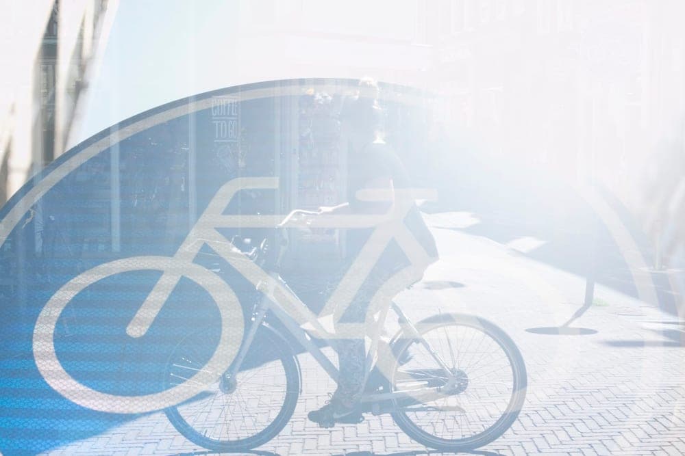 Simon Jiracek · Amsterdam 2015 · Cycles, frame 1 of 3