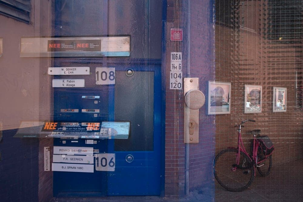 Simon Jiracek · Amsterdam 2015 · Close, frame 1 of 3