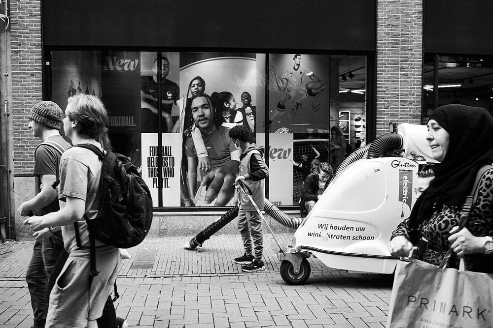 Rob van Hoorn · Amsterdam 2021 · Contrast, frame 1 of 3