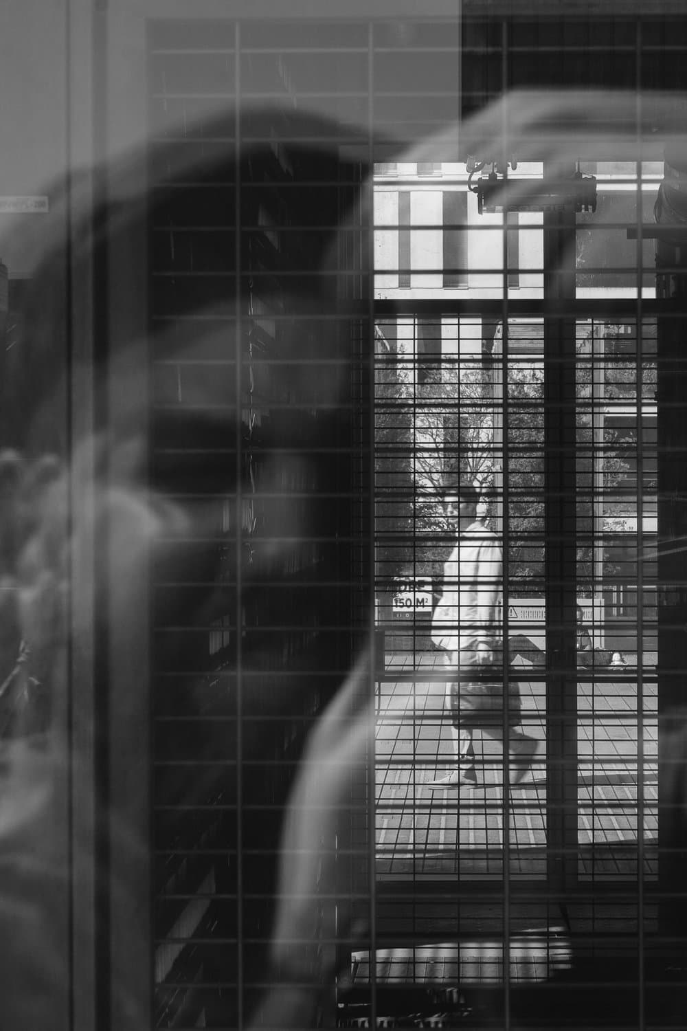 Nicolas Morais · Paris 2025 · Seen through, frame 1 of 3