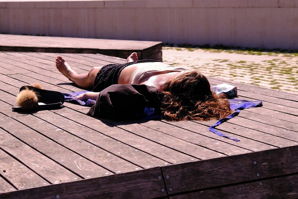 Clara Serena Morales · Paris 2025 · Time for a break, frame 1 of 3