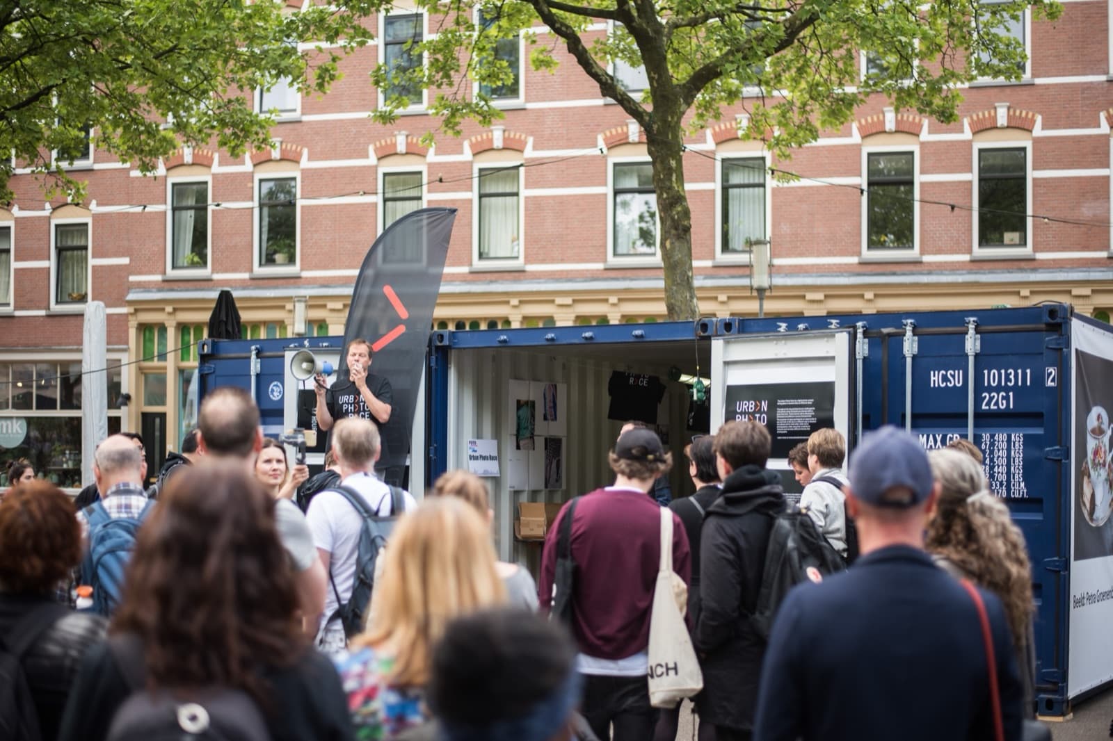 Rotterdam 2018 · Start speech of the Urban Photo Race 2018 in Rotterdam at the Fotofestival aan de Maas