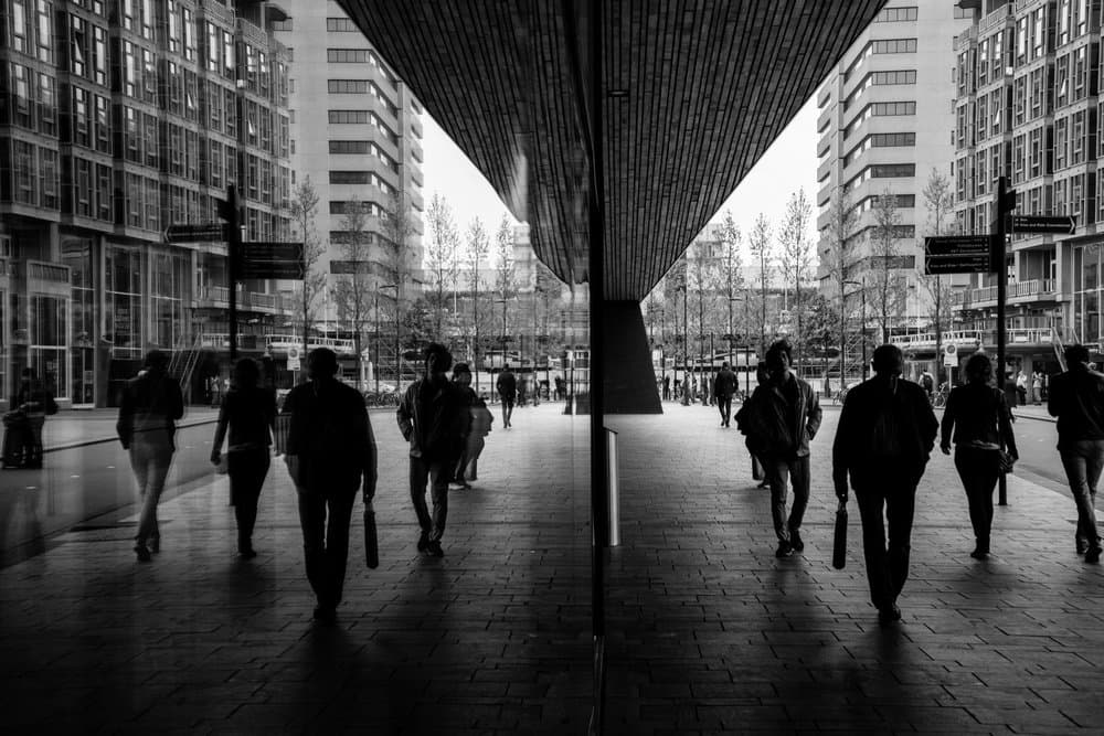 Patrick Dreuning · Rotterdam 2017 · Metropolitan People, frame 1 of 3
